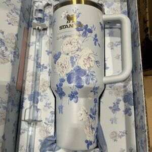 The Stanley x LoveShackFancy Quencher | 40 OZ Everblooming Rosettes